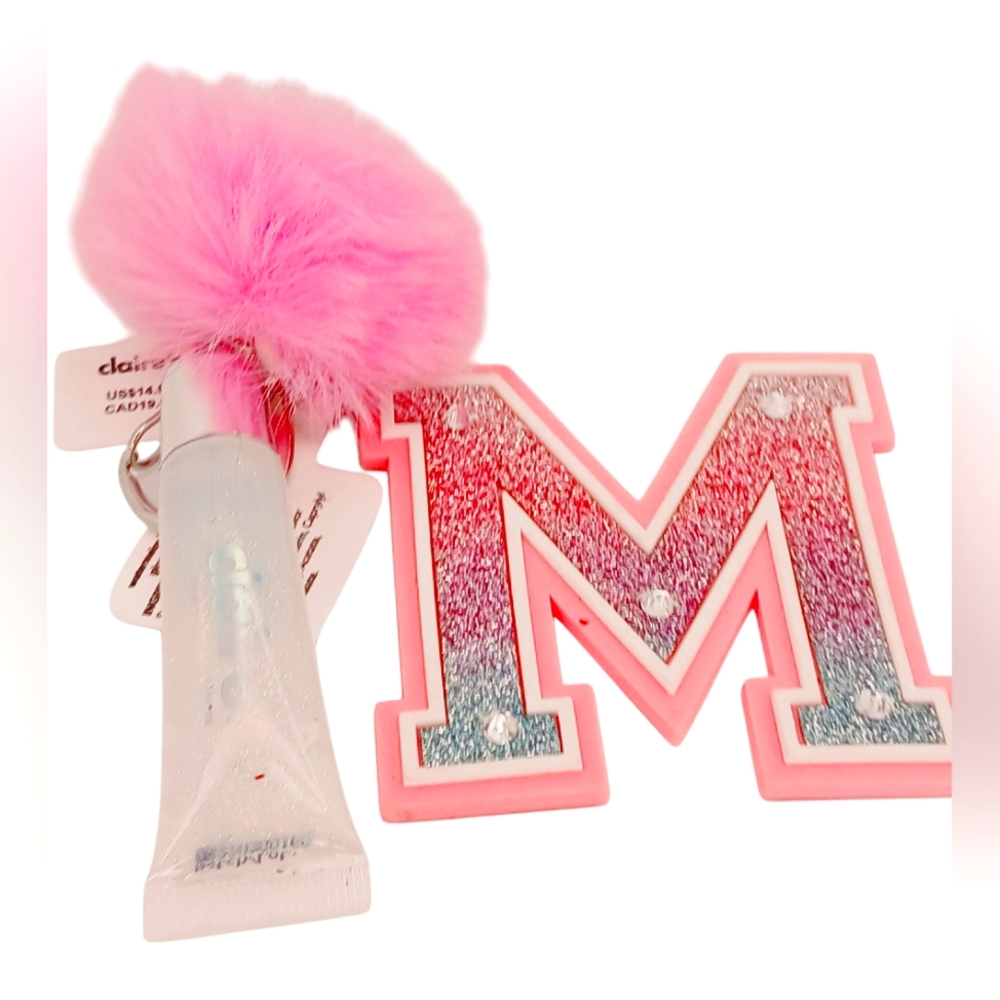 ***Clairs M Keychain Set